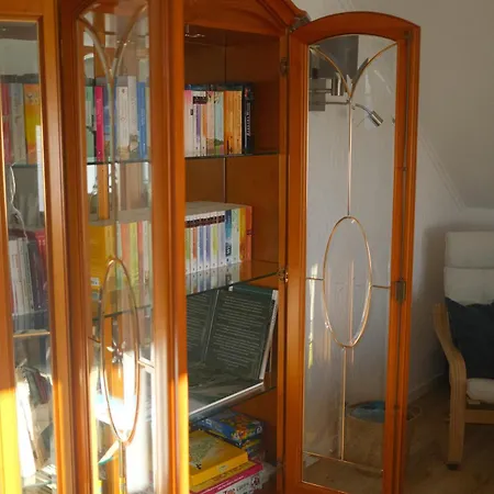 公寓 Gluecksklee 萨兰德特